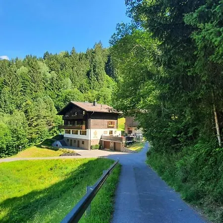 Alpenliebe Montafon דירה
